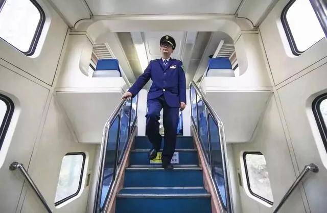 多图！那些年我们坐过的双层火车
