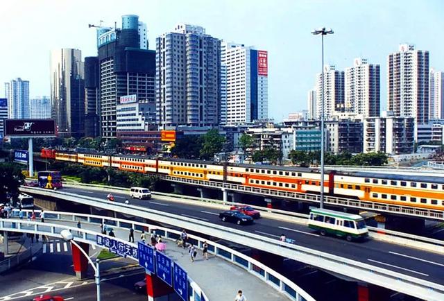 多图！那些年我们坐过的双层火车