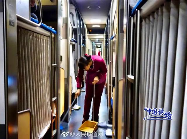 多图！那些年我们坐过的双层火车