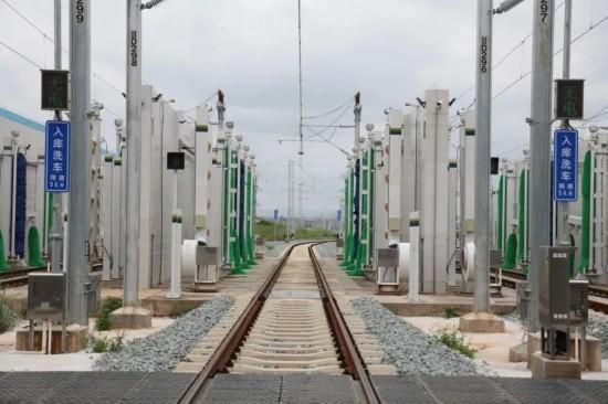 复兴号硬核＂洗澡＂分几步？不仅＂洗＂，还得＂搓＂