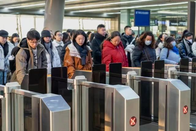 春运期间火车票已发售3810万张 这些列车有优惠票价