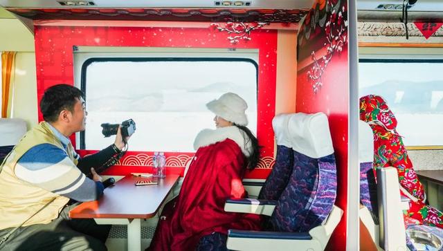 首趟冰雪旅拍主题列车，来了！