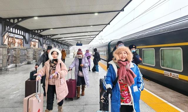 首趟冰雪旅拍主题列车，来了！