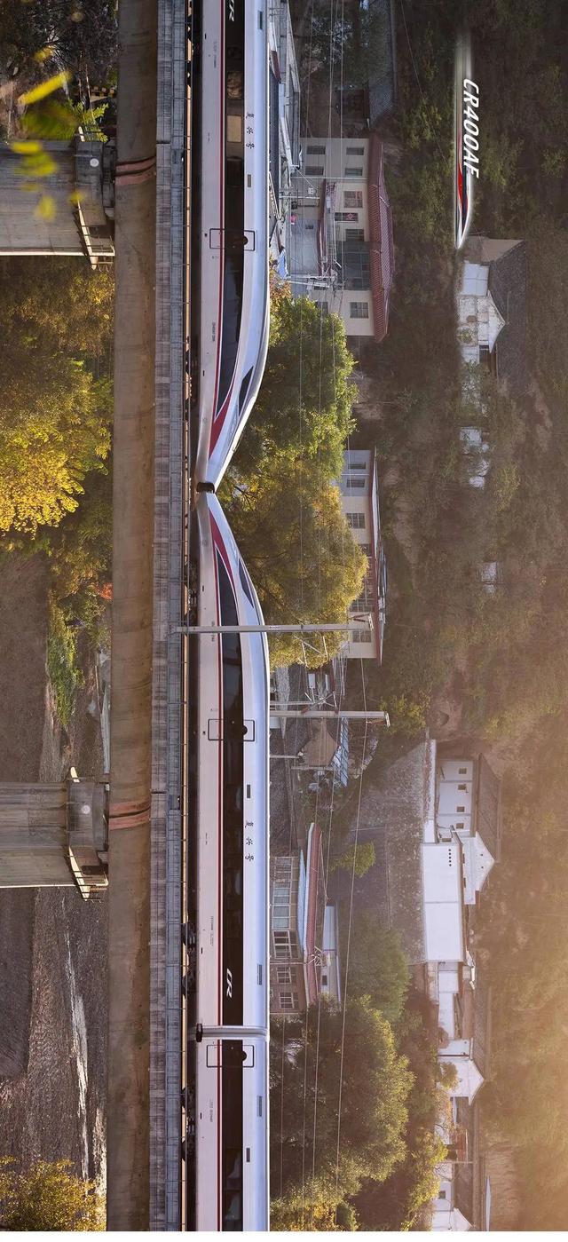 铁道风景线 | 复兴号奔驰在陇山渭水间