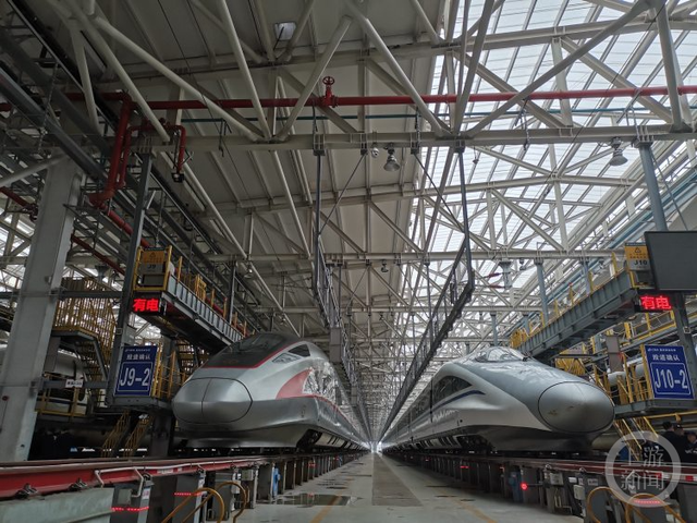 准备好了！重庆128组动车整装待发迎春运