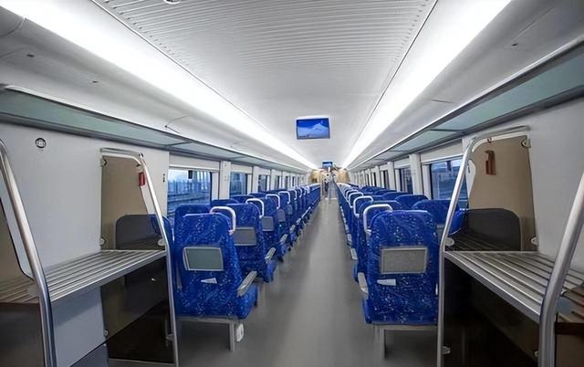 高铁和动车有什么区别？只是一字之差？其实还有这三点不同之处