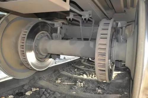 你知道什么是动车组吗？一文带你看懂动车组