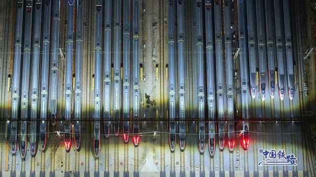 一排全是复兴号！这样的超级停车场你见过吗？