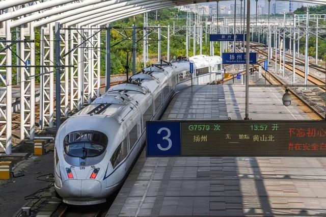 高铁和动车有何不同？不仅仅是G和D的区别，为何总被混为一谈？