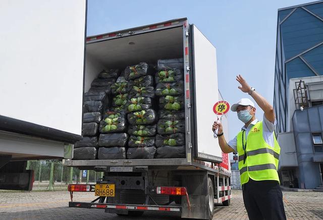 为什么说中国还缺铁路？