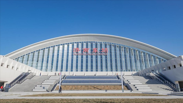 同样在山东，为何山东高铁褒贬不一，山东航空却屡屡被夸硬核？