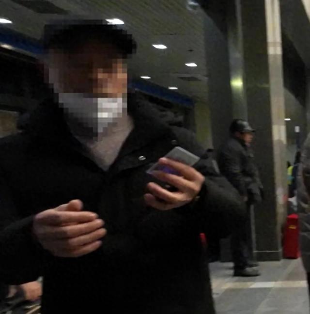 最后1分钟！这趟回家的列车赶上了……