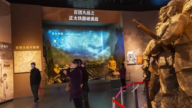 火车真的穿上毛衣啦！网友：这也太萌了