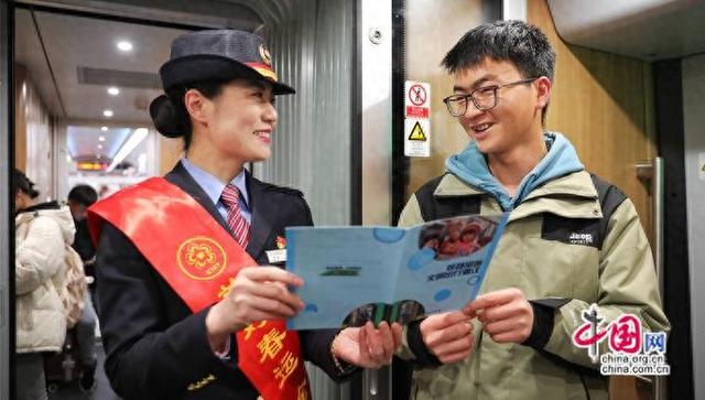 时评：春运铁路“心”举措 归途暖意浓