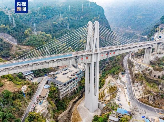 交通｜4小时→1小时内 渝厦高铁重庆东至黔江段进入全面静态验收阶段