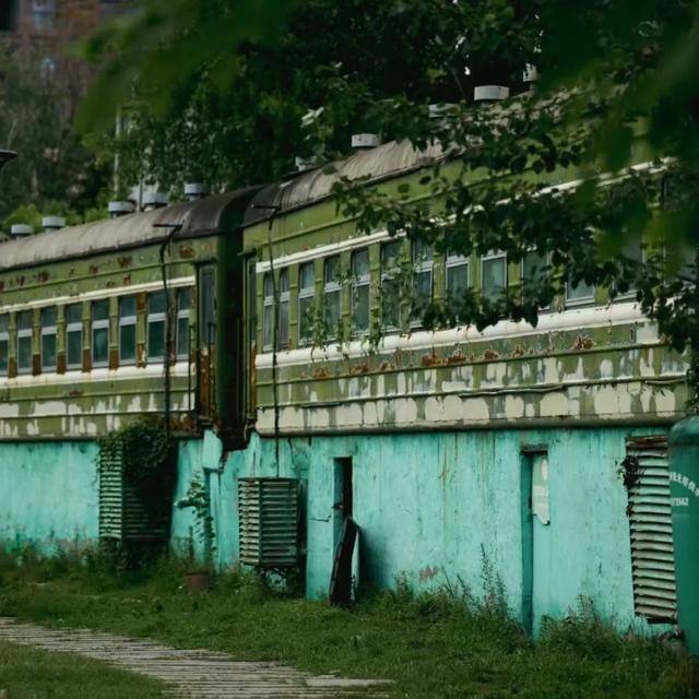 罗欢：火车