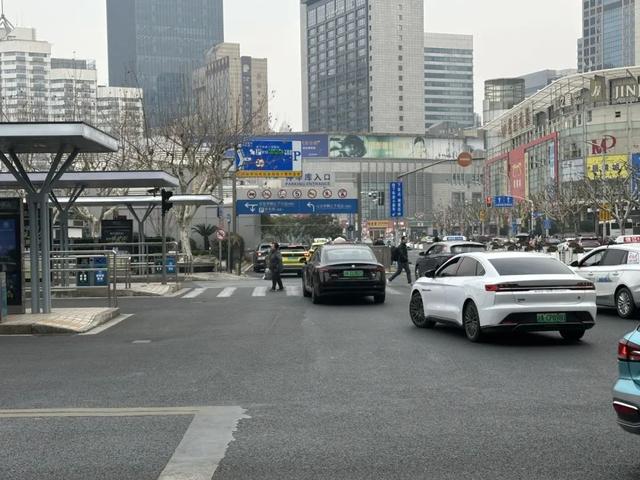 如何才能快速进入铁路上海站？这份进站攻略请您收好！