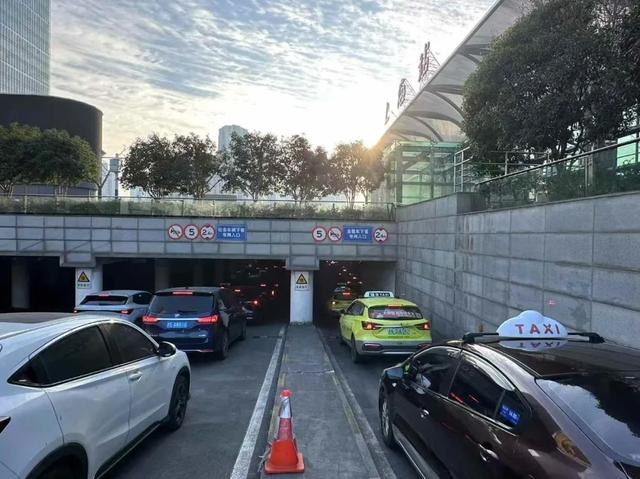 如何才能快速进入铁路上海站？这份进站攻略请您收好！