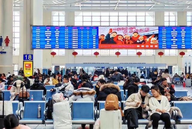 中国铁路：这些列车路段尚有余票，切勿“买短乘长”