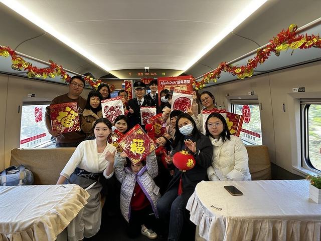 让旅客感受传统文化魅力，广东非遗代表性项目登上列车