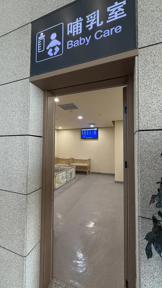 D8888次列车出发！网友：真霸气