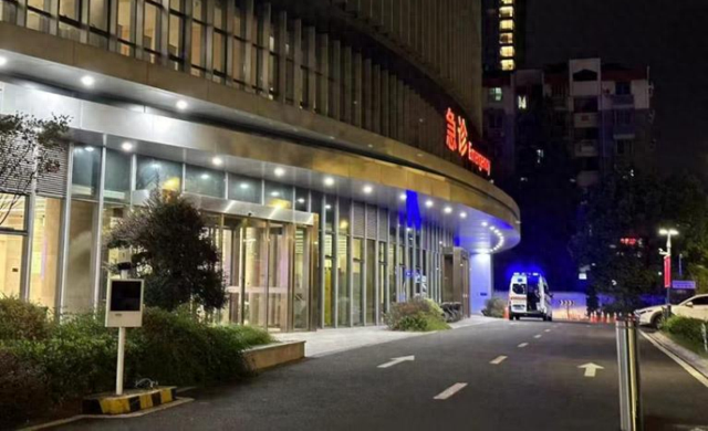 坐18小时火车来杭，女子突然失控，还对儿子发起猛烈攻击，警惕返程高峰“隐形杀手”