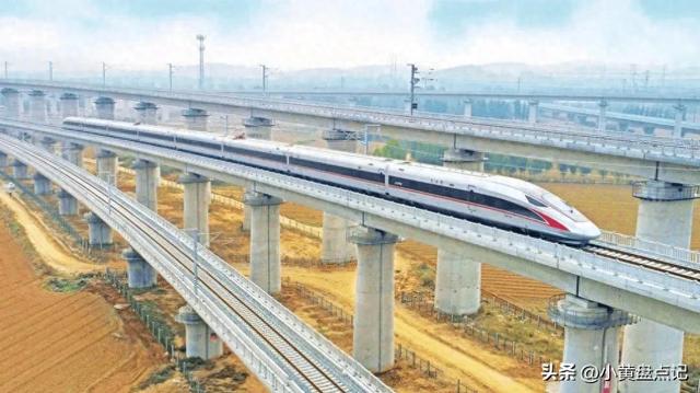 承重千吨列车的高铁桥梁，为什么要设计成空心的？原来大有玄机