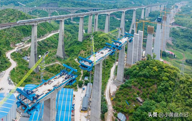 承重千吨列车的高铁桥梁，为什么要设计成空心的？原来大有玄机