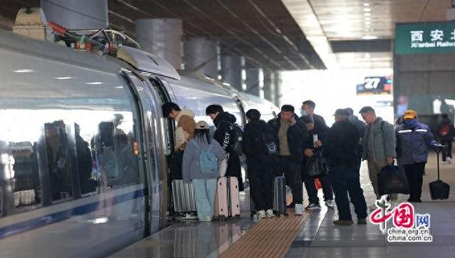 时评：铁路助力复工复产 企业开工共同奋进