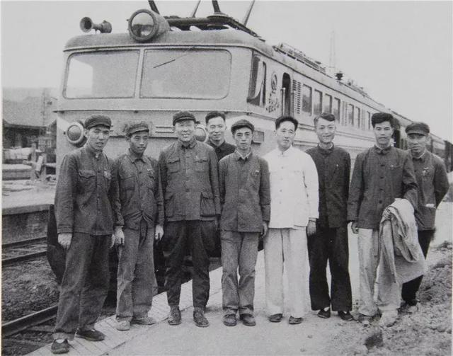 新中国的第一个：铁路电气化从这里腾飞