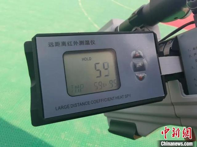 贵州：高铁接触网检修工使用“黑科技”在铁道线上“打靶”