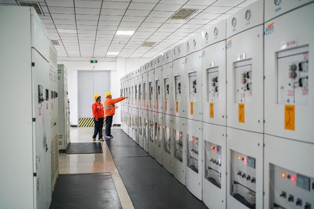 高铁供电“枢纽”的“守护者”