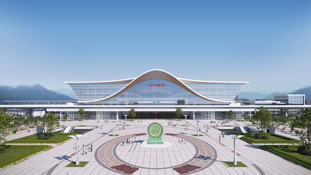 成达万高铁新建站房开工！记者探访施工一线：全线施工进程过半