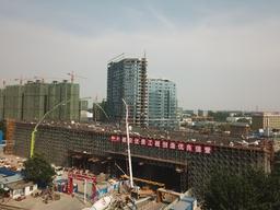 火炬路跨线桥涉铁段转体梁浇筑，预计7月23日转体