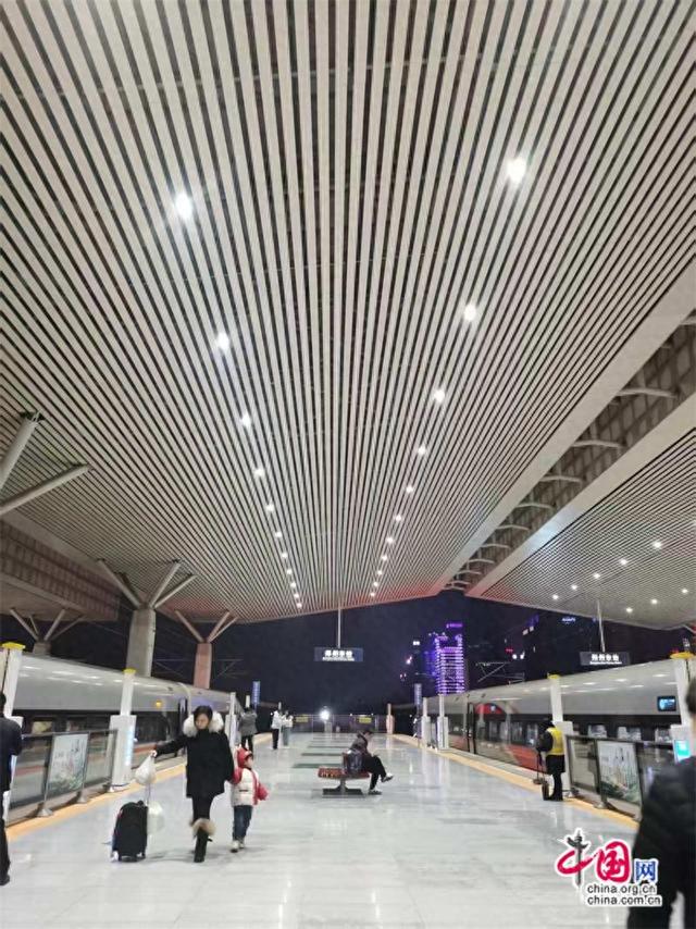 国铁集团：全国铁路今天预计发送旅客1270万