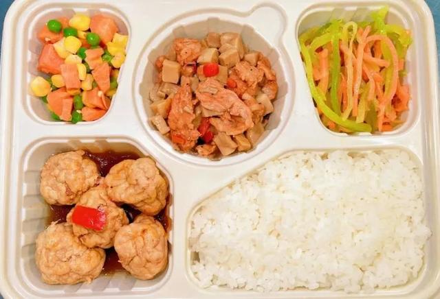 高铁盒饭又上新啦！