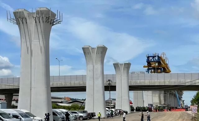 急了！泰国批准中泰高铁二期工程，为啥引发了越南网友一片内斗？