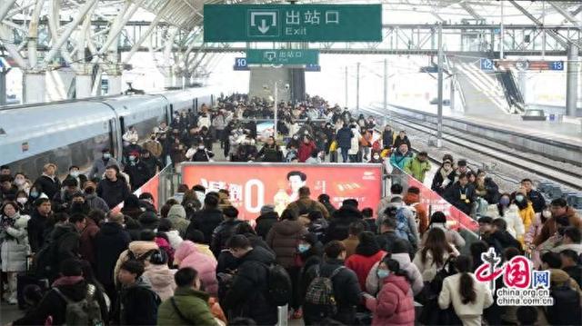 铁路温情接力，传递社会大爱的“加速度”