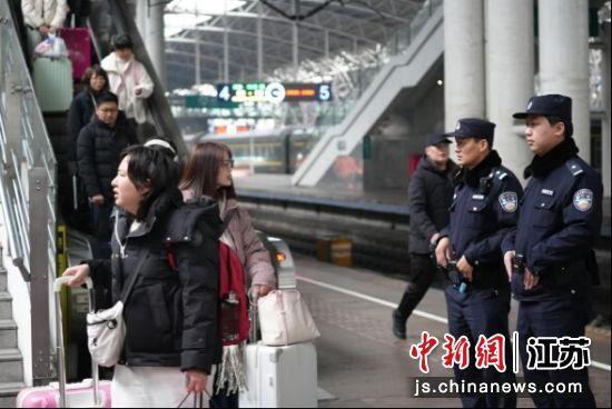铁路警方科学部署 全力以赴保障旅客平安返程