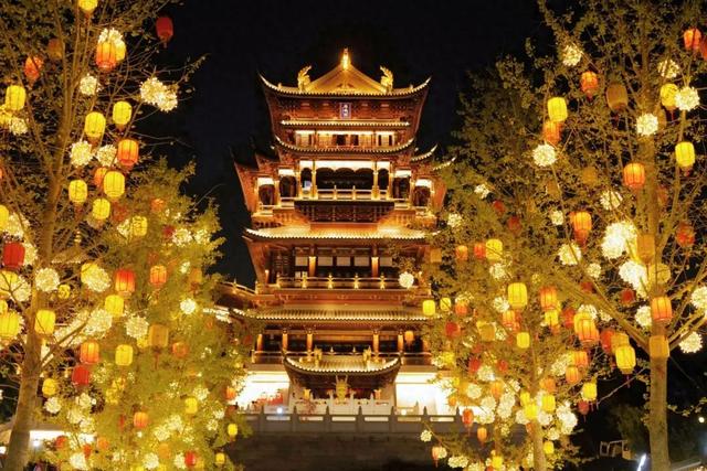 高铁最快30min！现在出发还免票，太适合来一场说走就走的旅行了~