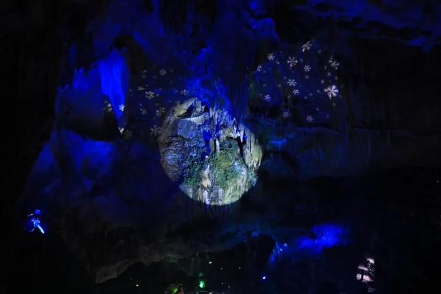 高铁最快30min！现在出发还免票，太适合来一场说走就走的旅行了~