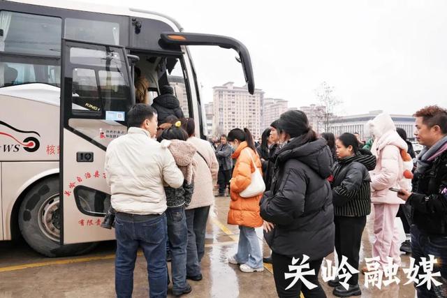 “家门口”直达“厂门口”！关岭“点对点”专列温暖返岗路