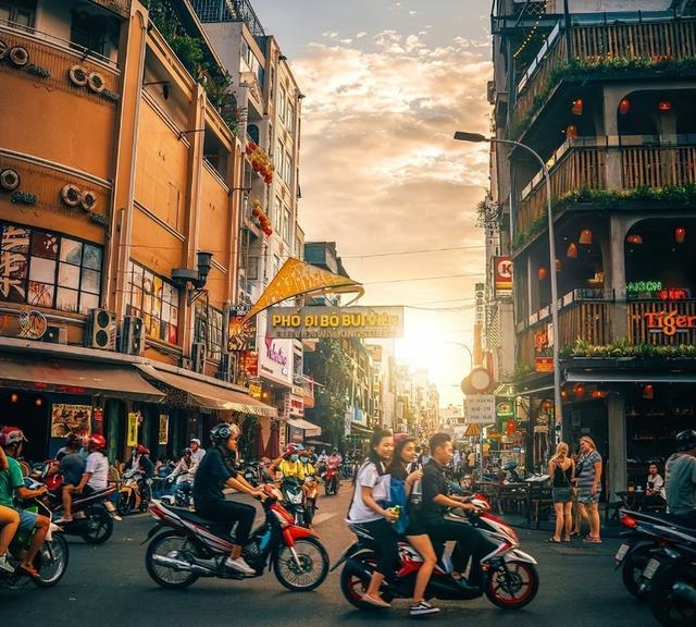 越南喊话中国：借83亿建中越铁路，中方已读不回，啥情况？