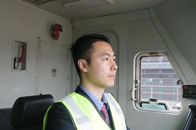 火车司机的跨国恋情！妻子来中国留学，因这件事爱上他……