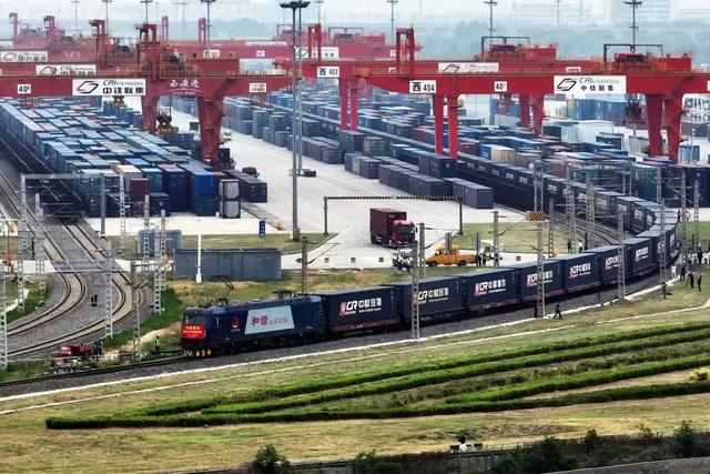 火车司机的跨国恋情！妻子来中国留学，因这件事爱上他……