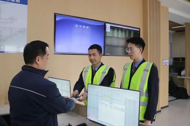 火车司机的跨国恋情！妻子来中国留学，因这件事爱上他……