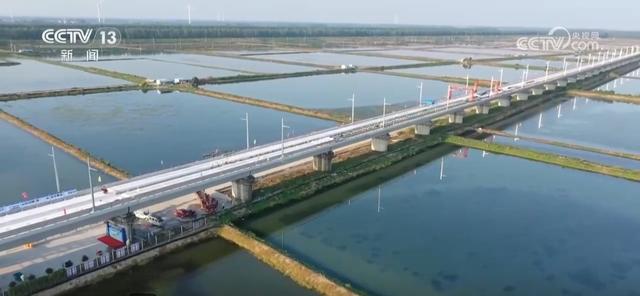 加紧推进！各地铁路项目建设跑出新春“加速度”