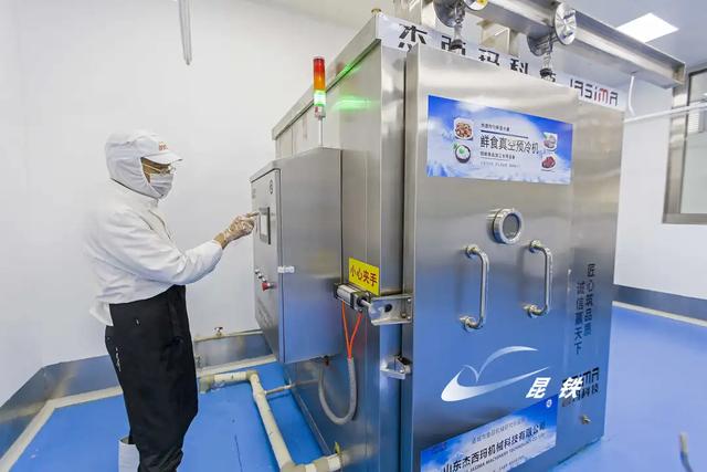 动车上的“一盒好饭”了解一下