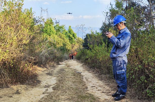 南方电网云南保山供电局智能防控山火，全力保障大瑞铁路供电安全