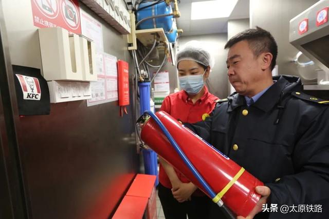 铁路人只“逛”不买，这是啥情况？